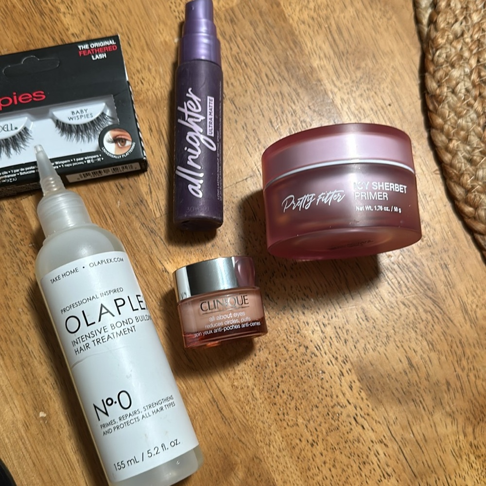 Makeup bundle - Picture 5 of 5
